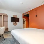 Akena Hotel 3*
