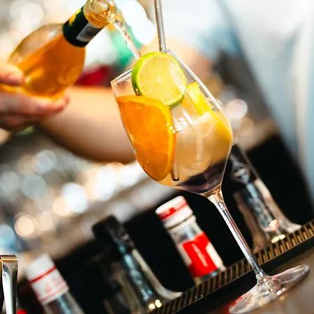 Akena Szálloda Châlons-en-Champagne