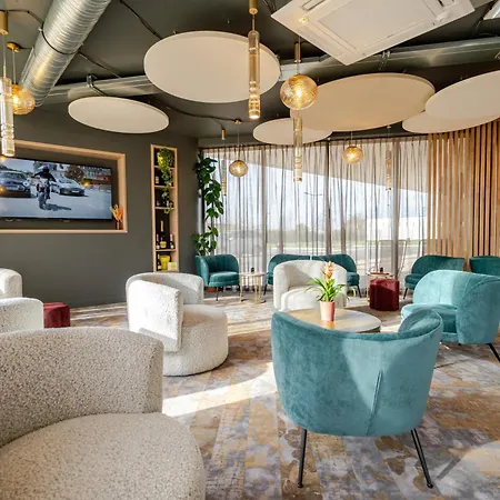 Akena Hotel