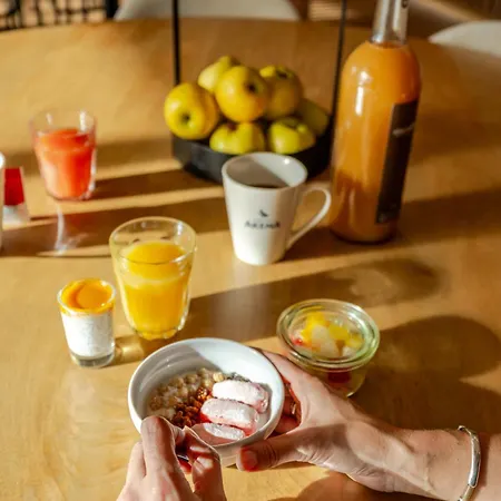 Akena
